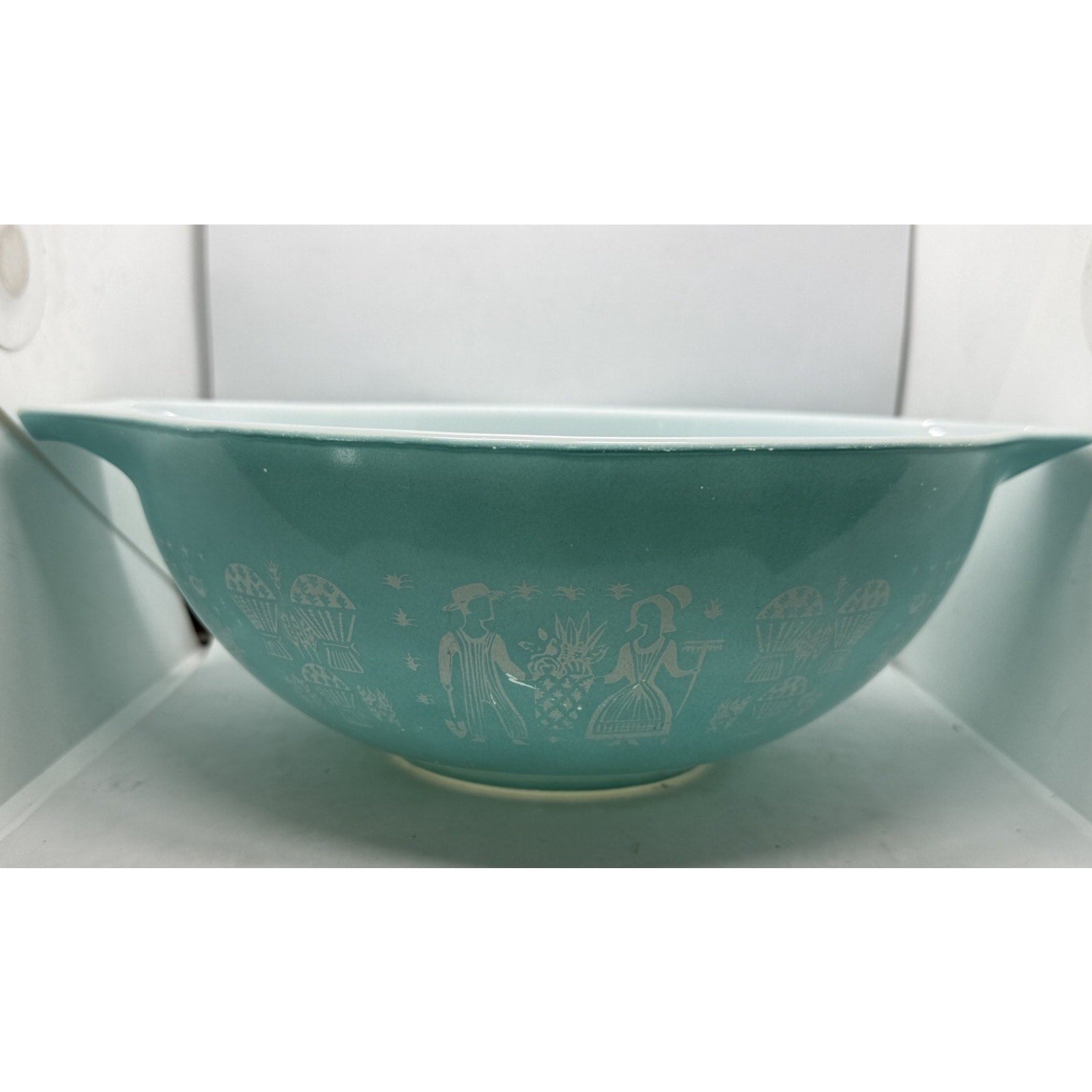 Vintage Pyrex Amish Butterprint Turquoise 444 Cinderella Mixing Bowl 4Qt USA - thriftgoblin