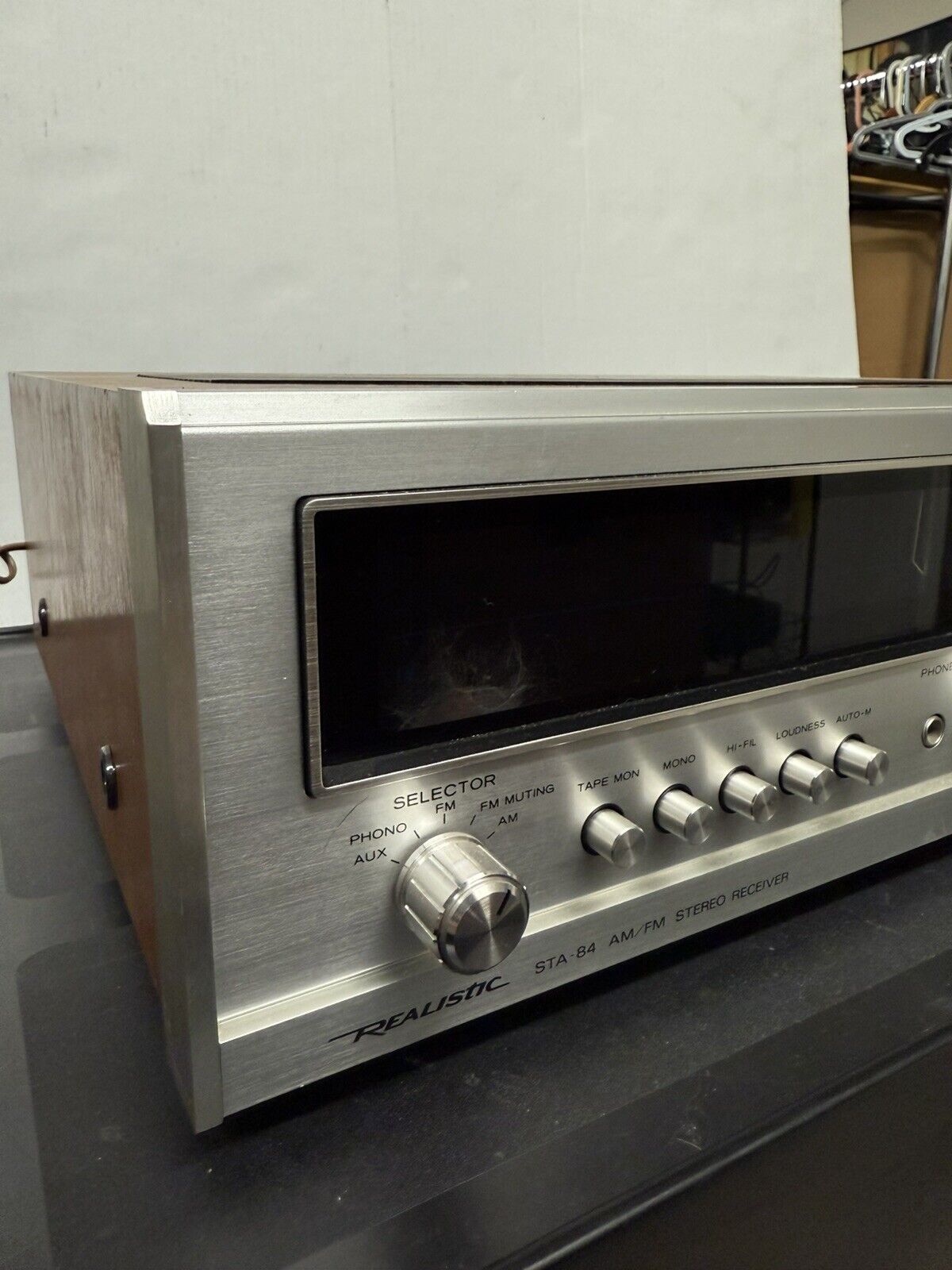 VINTAGE REALISTIC STA - 84 STEREO RECEIVER TESTED Turns On Beautiful Sound System - thriftgoblin