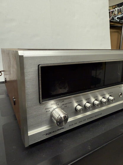 VINTAGE REALISTIC STA - 84 STEREO RECEIVER TESTED Turns On Beautiful Sound System - thriftgoblin