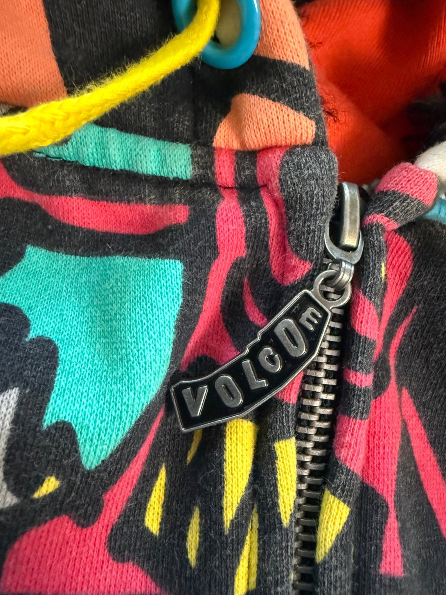 Volcom Big Monster Basic Zip Hoodie All Over Print Sherpa Lined XXL Skate Y2K - thriftgoblinTops