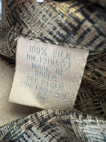 VTG Burma Bibas 100% Silk Short Sleeve Button Up Shirt Beige Geometric Hash Med - thriftgoblin