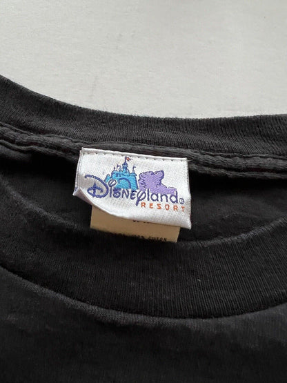 Y2K Disneyland Resort Pirates of the Caribbean T-shirt Dead Men Tell No Tales - thriftgoblin