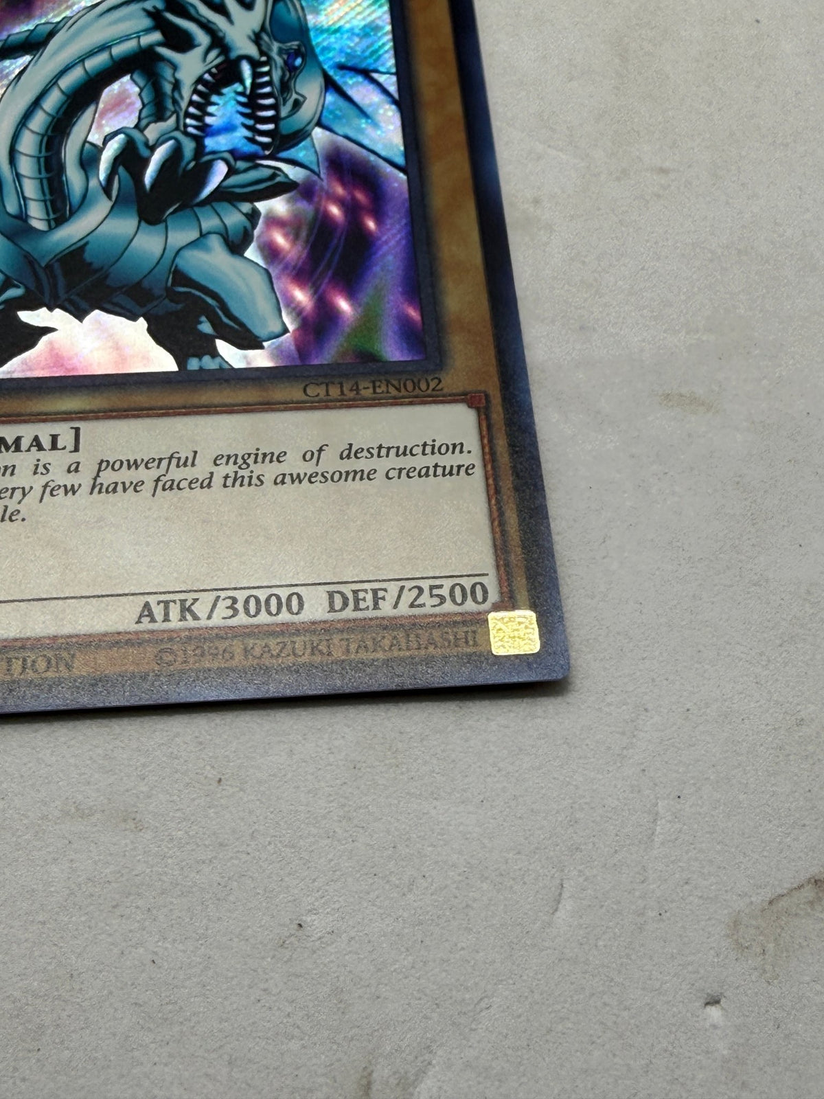 Yu-Gi-Oh Blue-Eyes White Dragon CT14-EN002 Secret Rare Limited Edition