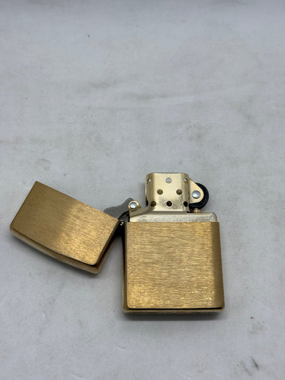 Zippo Brushed Brass Lighter 2023 Plain No Design Bradford PA - Thrift GoblinLighter